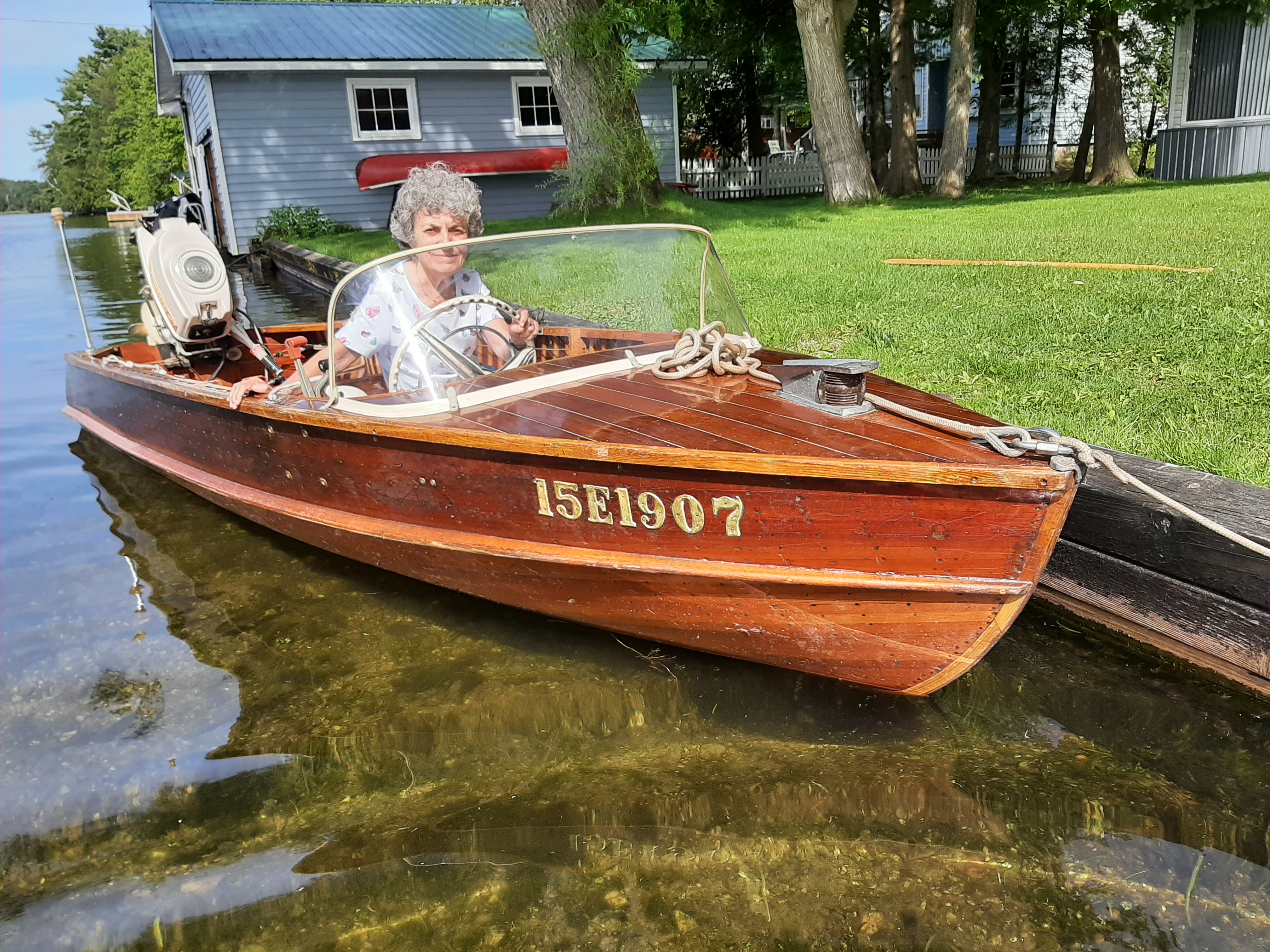 Model Boat Wooden Miniature Boat Small Wooden Boat Small Fishing Boat with  Canopy Boat Children's Toy