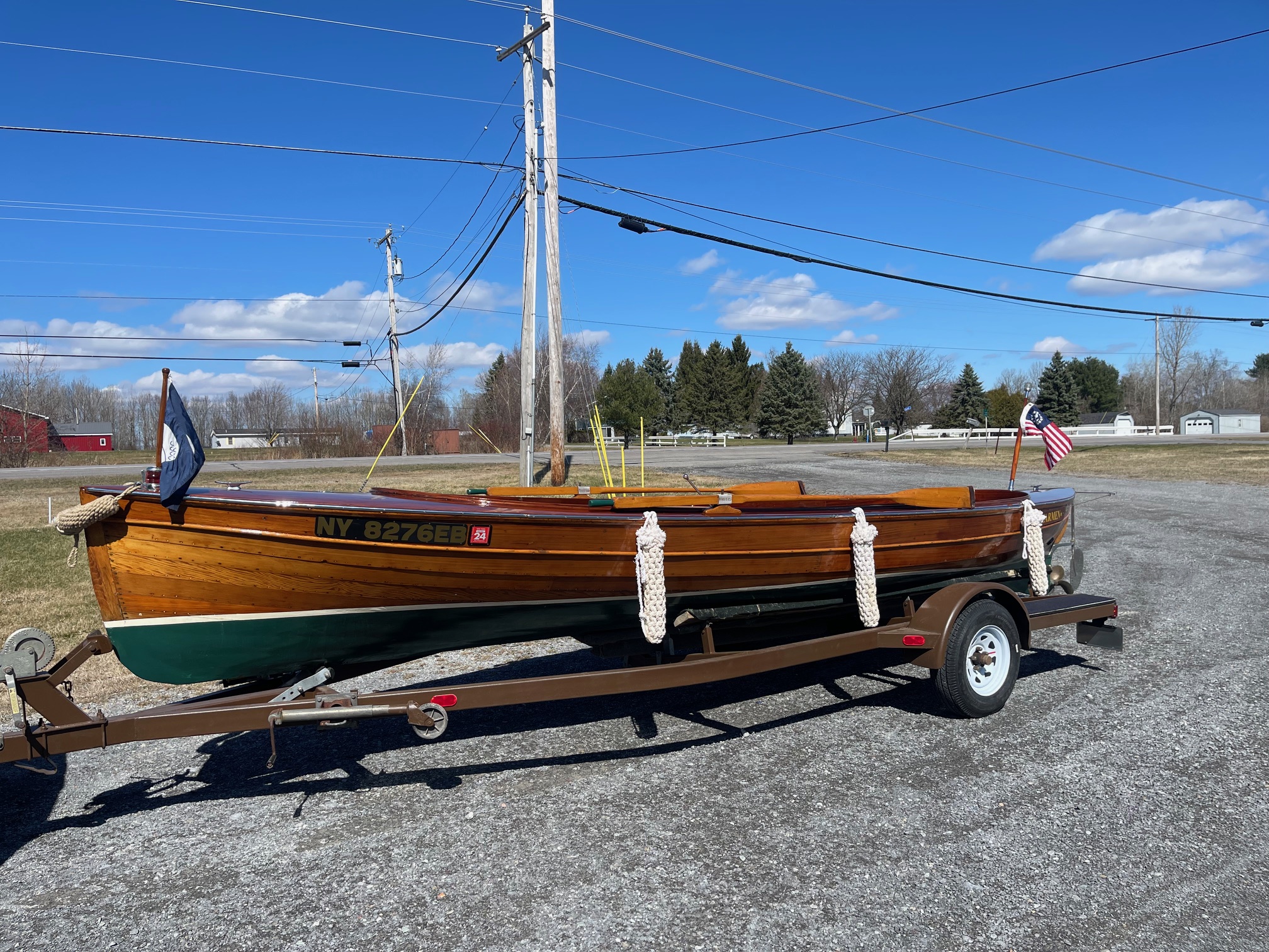 Antique boats between $10,000 and $25,000