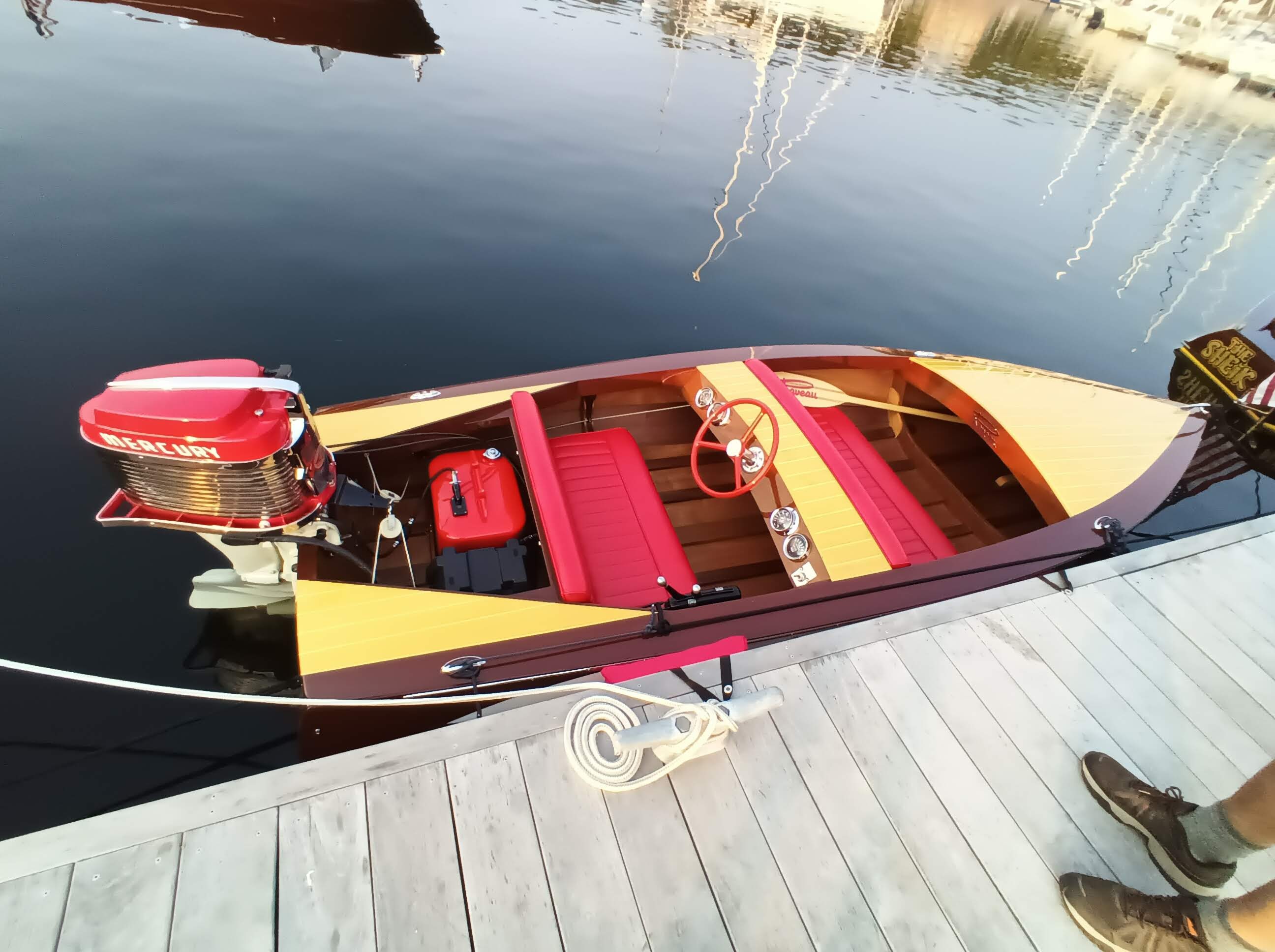 1/12 Model Kit Fishing Boat DIY Resin Model Kit Toy Outboard