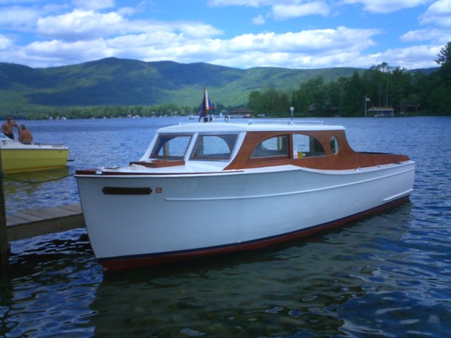 25 Feet 1940 Chris Craft Enclosed Cruiser - 29054 