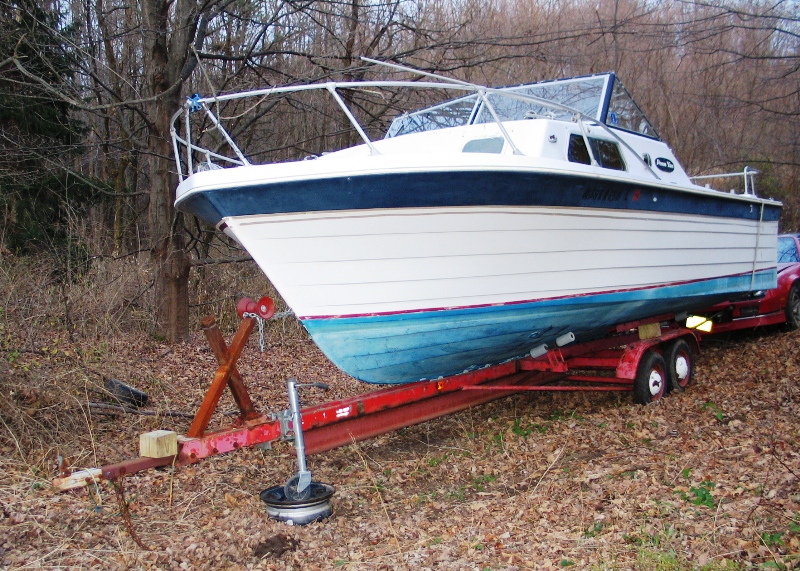 23 Feet 1973 Penn Yan Cuddy Cabin 30470 Antique Boat America