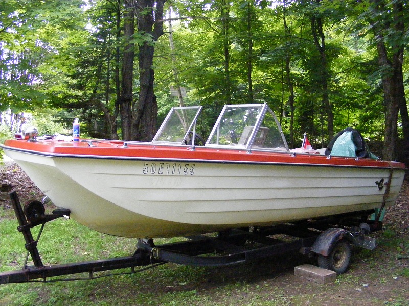18 Feet 1969 Crestliner Bowrider 31428 Antique Boat America