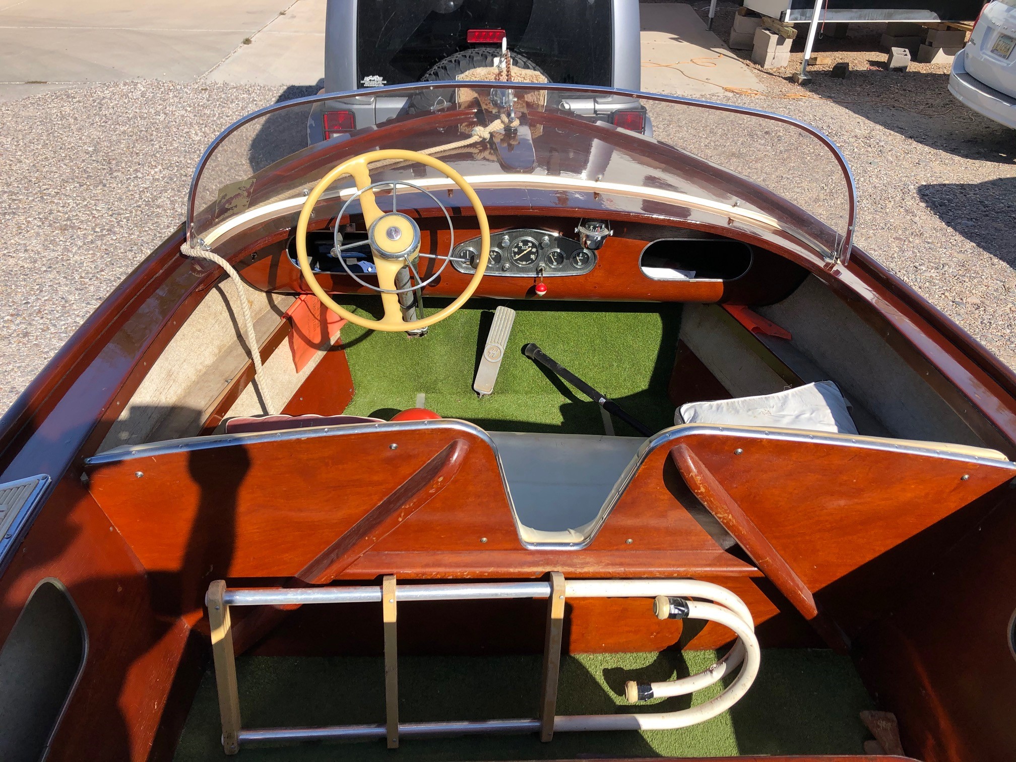 17 Feet 1956 Higgins Speedster - 41785 | Antique Boat America