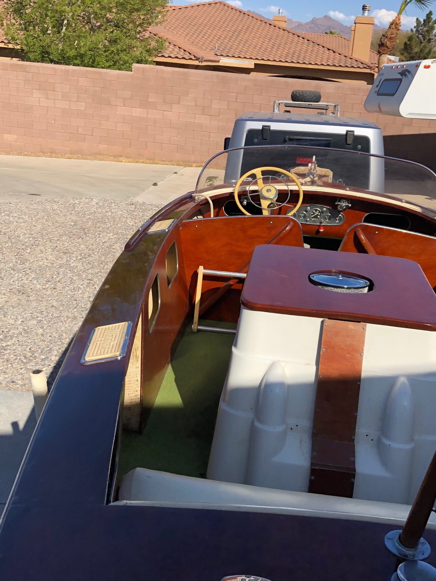 17 Feet 1956 Higgins Speedster - 41785 | Antique Boat America